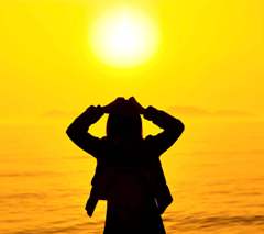 夏天烈日下你的背600字 夏天烈日下你的背600字